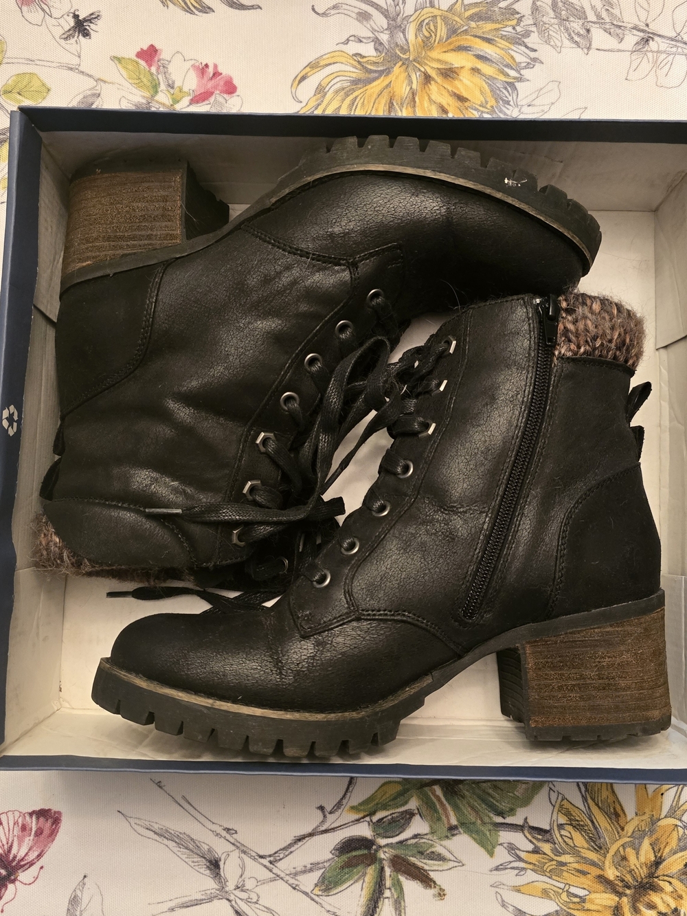 Carlos by Carlos Santana Black Lace-Up Ankle Boots with Knit Collar
